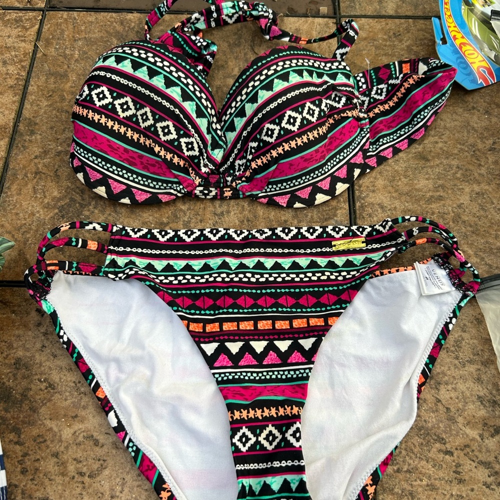VENUS Multicolor Geometric Bikini Set
